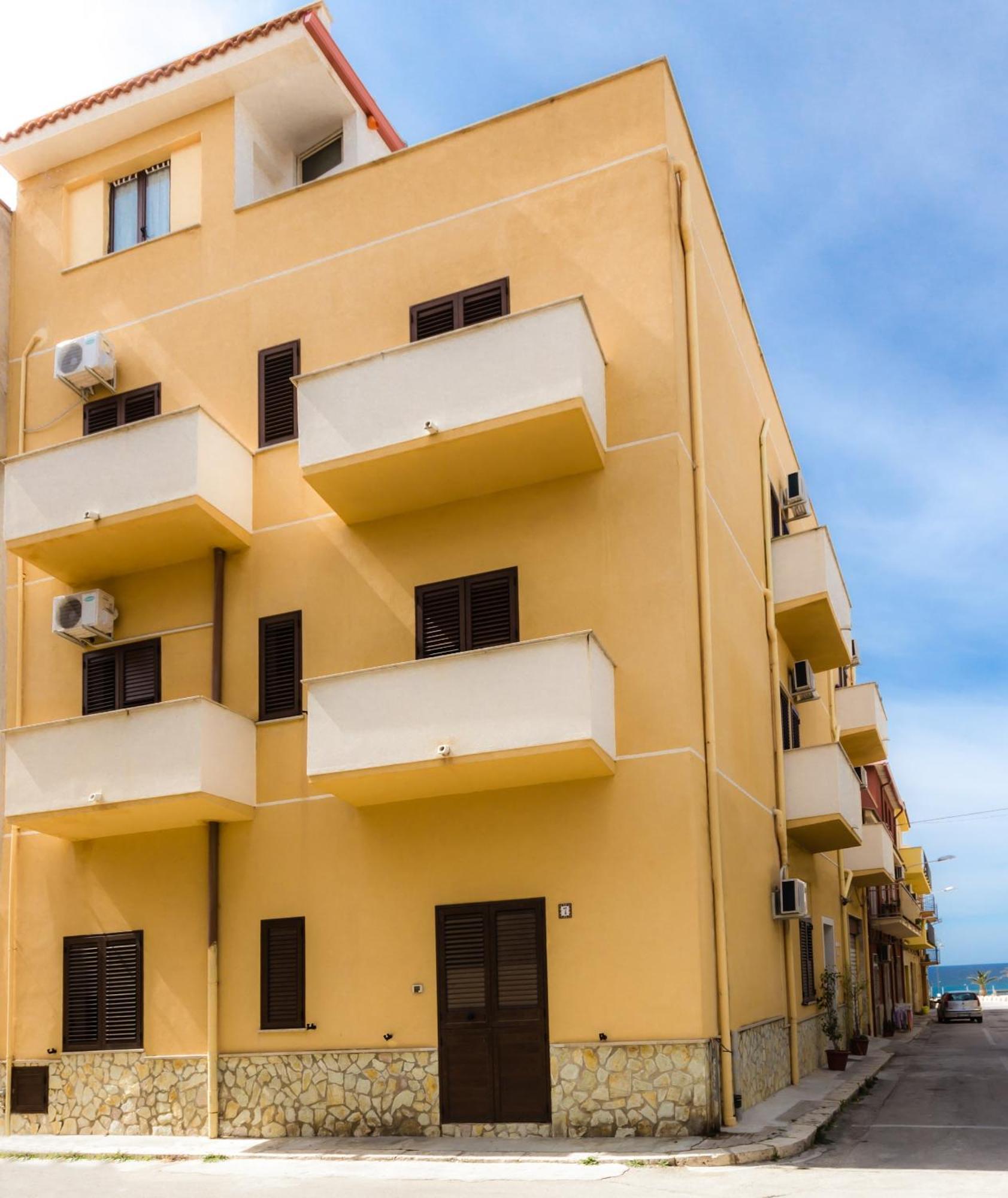 Biondo Apartment