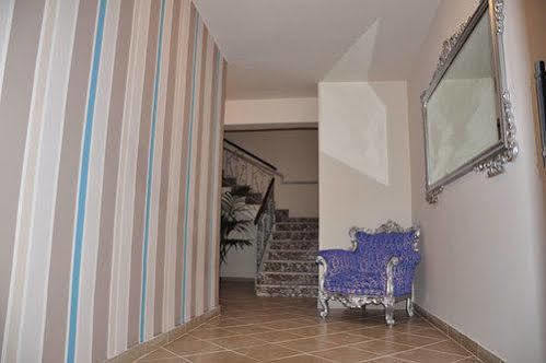 Biondo Apartment *